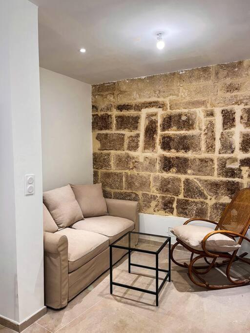Appartement Charmant Et Calme Dans L'Herault Poussan Ngoại thất bức ảnh